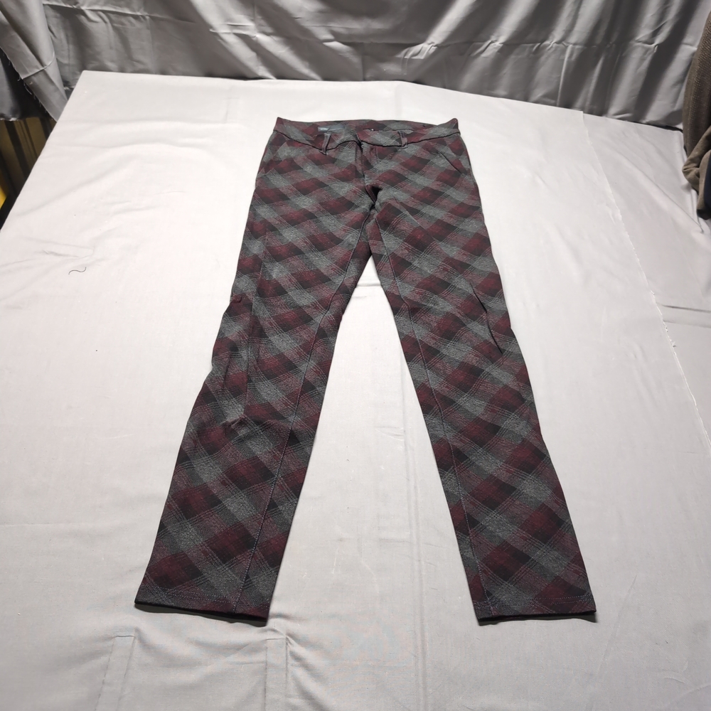 Kut‎ from the Kloth Skinny Black and Red Pants
